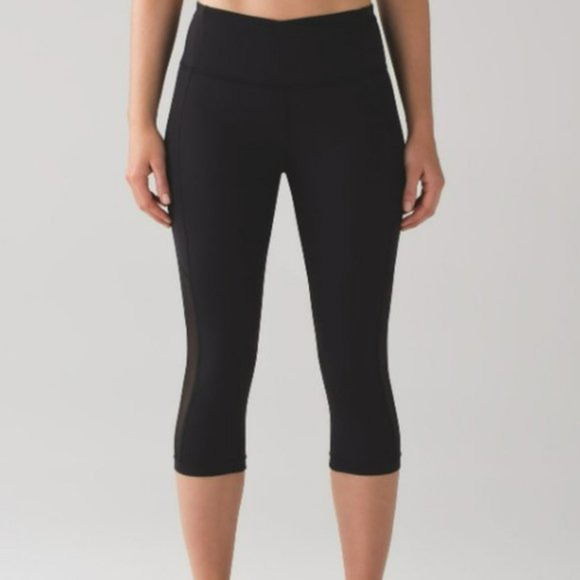 lululemon athletica Pants - Lululemon Gear Up‎ Black Mesh Crop Capris Leggings Size 8